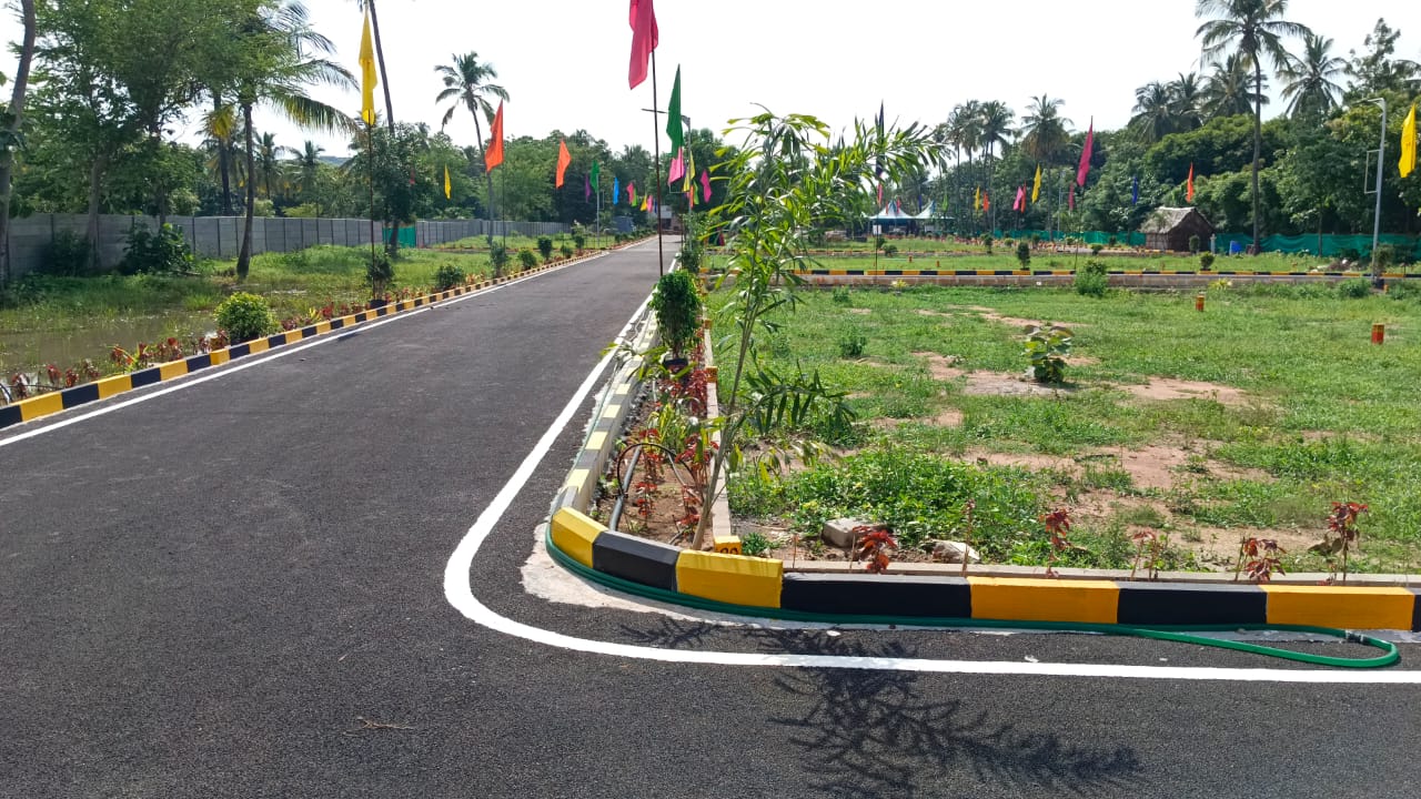 Residential plots and villas for sale in tambaram shobha Windsor castle